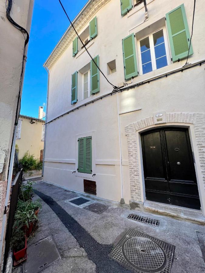 Amazing New Property In The Heart Of The Old Town Of Antibes Exterior foto