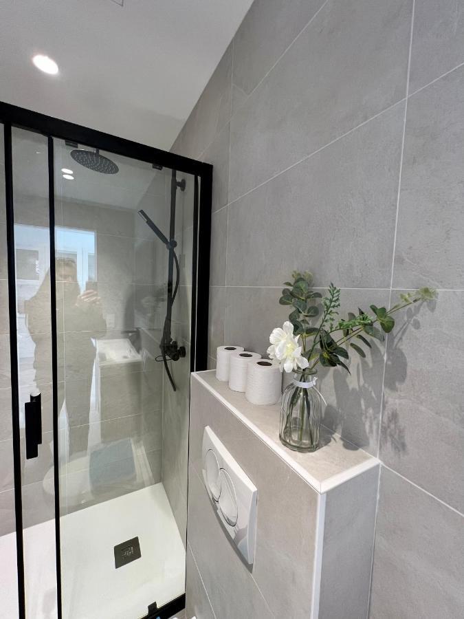 Amazing New Property In The Heart Of The Old Town Of Antibes Exterior foto